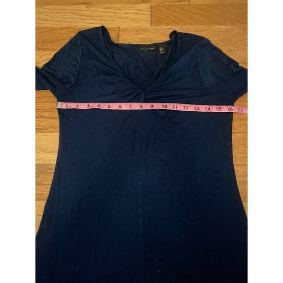 Tahari women's navy blue twisted v-neck long sleeve casual blouse size medium - Picture 4 of 8